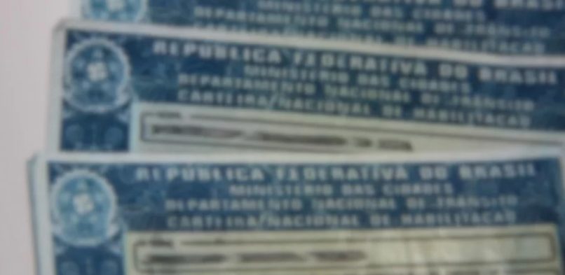 Condutor com CNH vencida há mais de cinco anos precisa de curso de atualização. Entenda!